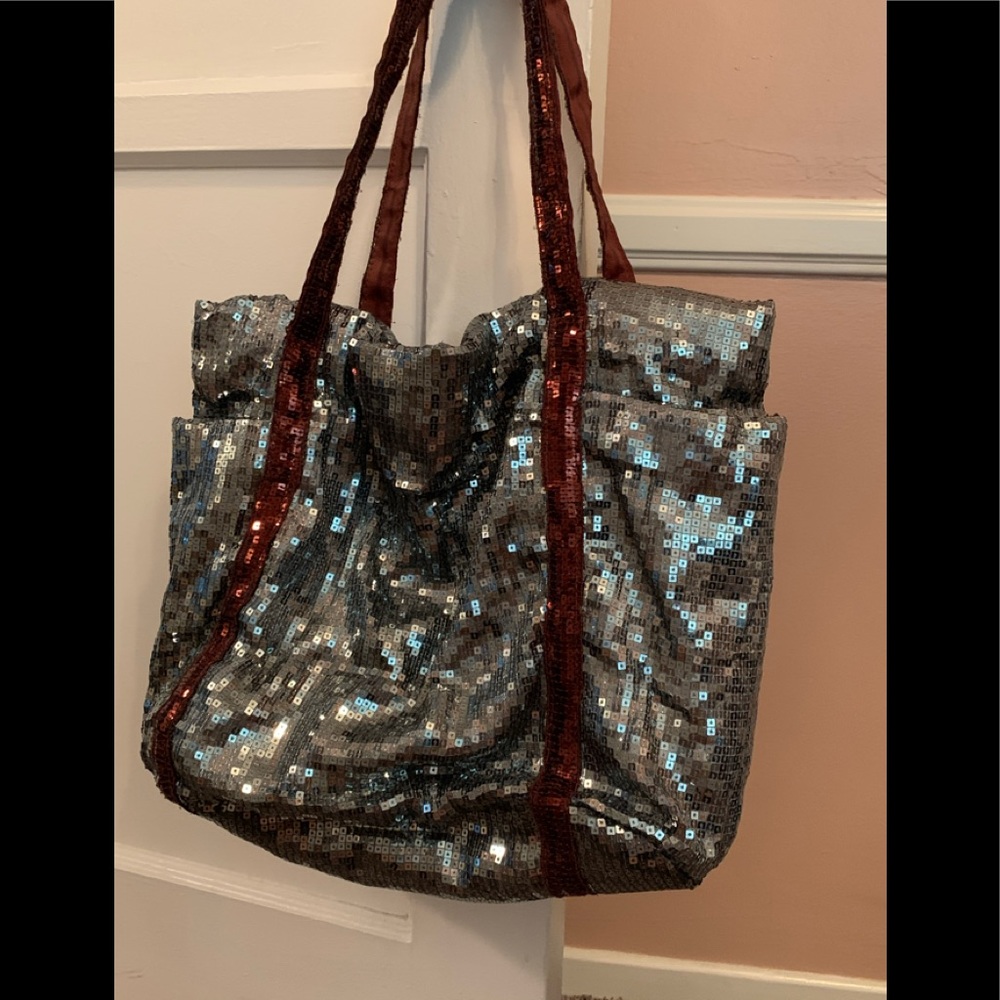 Sequence bag from Gap